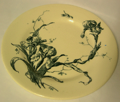 Assiette, d�cor d'iris, Gien