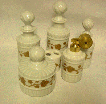 Garniture de salle de bain en porcelaine de Paris
