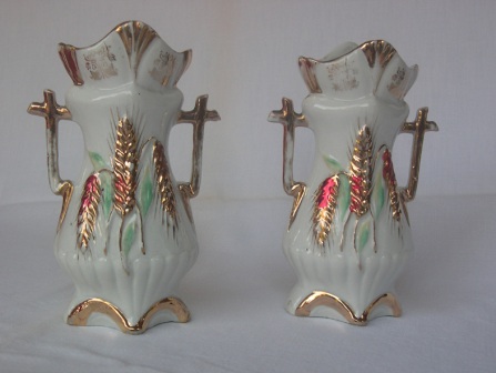 Urnes � d�cors d'�pis