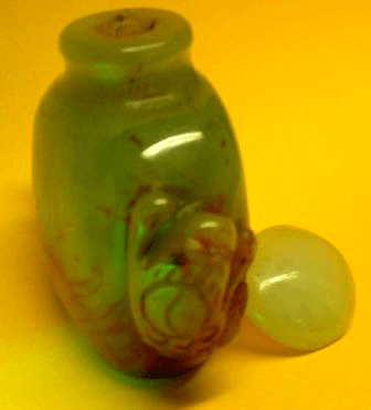 Tabati�re en jade antique